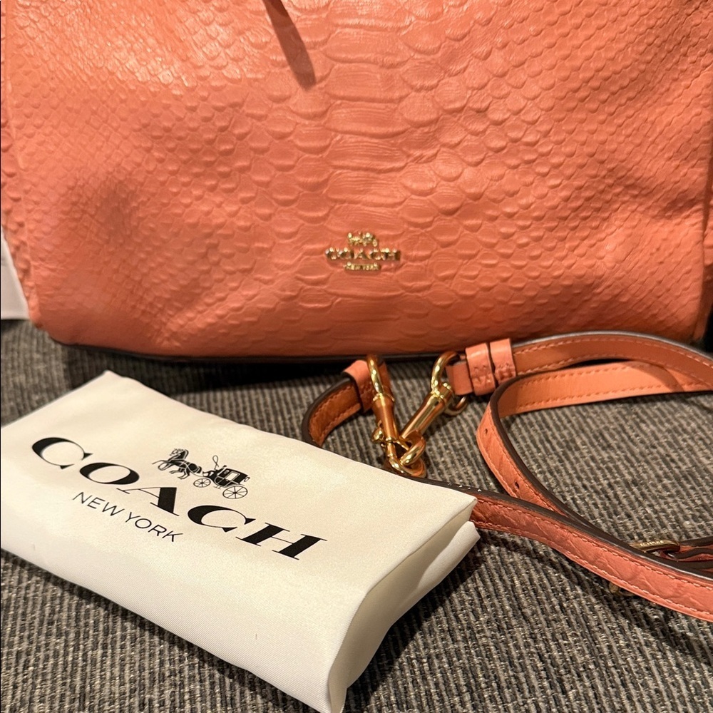 Coach soft snake leather Peach pink Bag hobo with coa gold hangtag purse - Picture 11 of 16